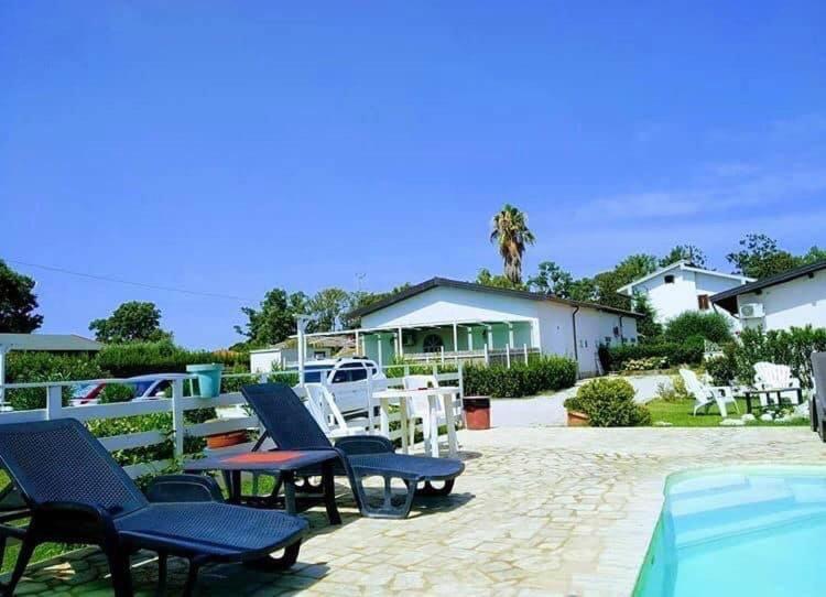 Oasi Di Francesca B&B Pontinia ภายนอก รูปภาพ